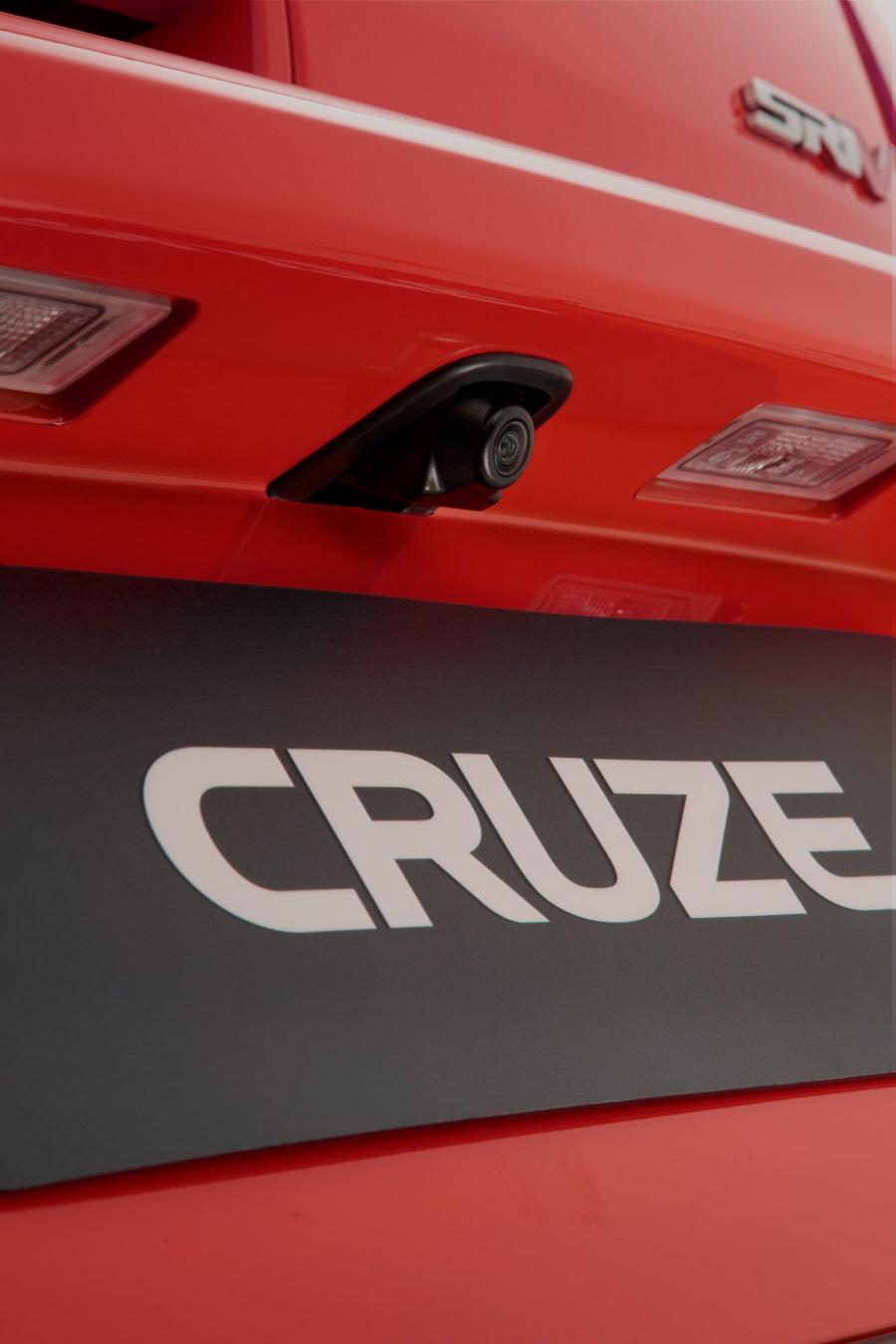  Holden Cruze 2013 года  (фото 29 из 33)